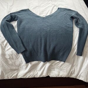 Cozy V-Neck Sweater in Teal